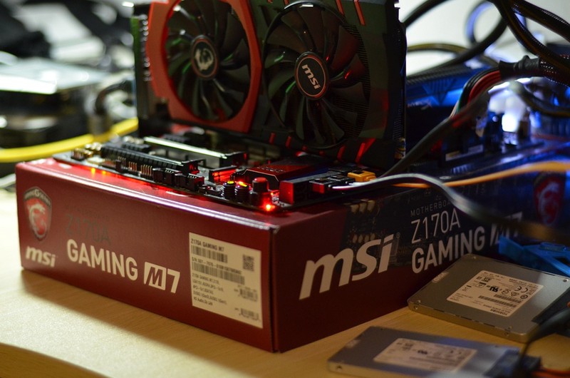 怎么滴也是芯片组旗舰~Z170+2颗东芝Q300 120G SSD玩RAID