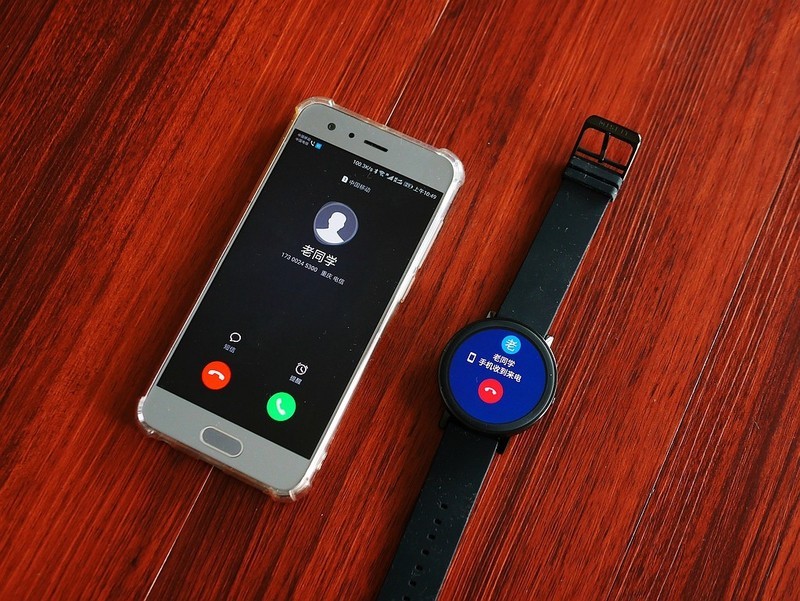 离线播放音乐 心率测试50米防水 Misfit Vapor运动智能表体验