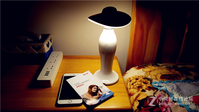 嗨，伊丽莎白，今晚约吗----伊丽莎白语音灯深夜陪我一起撸稿