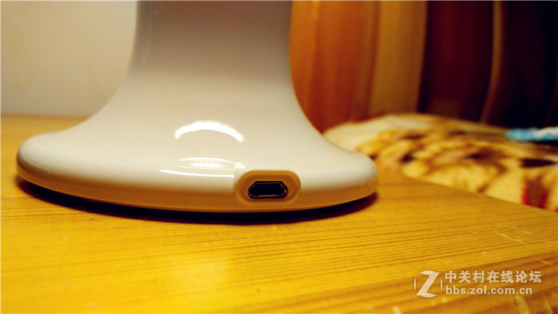 嗨，伊丽莎白，今晚约吗----伊丽莎白语音灯深夜陪我一起撸稿