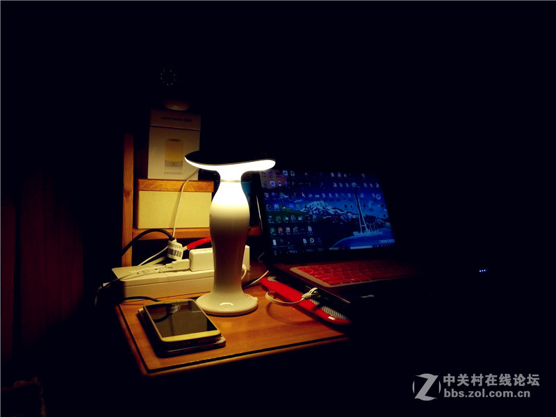 嗨，伊丽莎白，今晚约吗----伊丽莎白语音灯深夜陪我一起撸稿