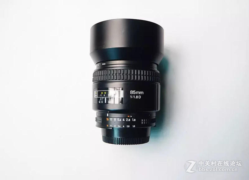 出三支尼康镜头  352D  851.8D  820三代