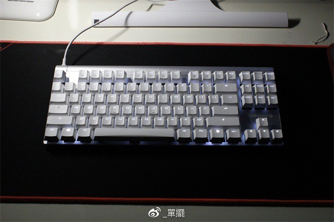 【單擺出品】新的一年，用CHERRY黑8开头