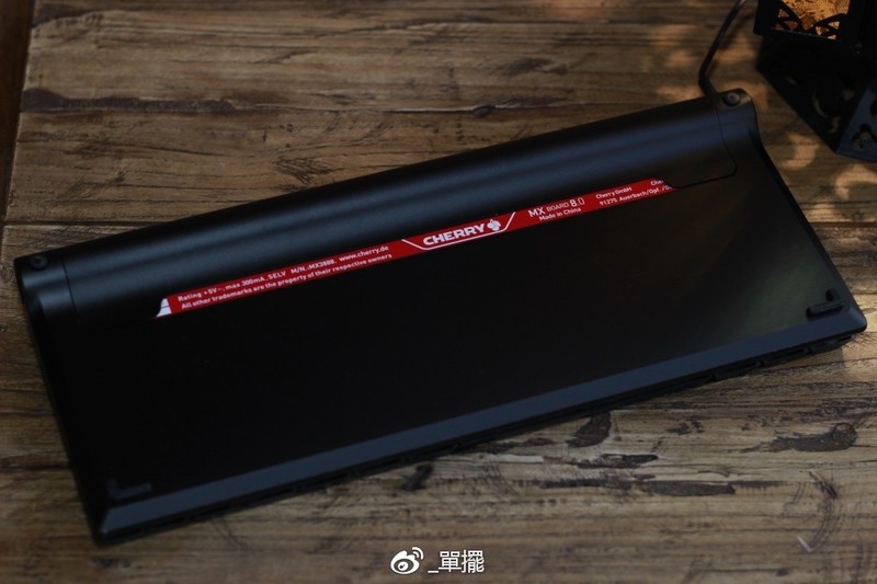 【單擺出品】新的一年，用CHERRY黑8开头