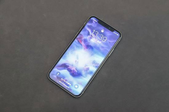 苹果iPhone X国行版评测：用真正黑科技革新未来