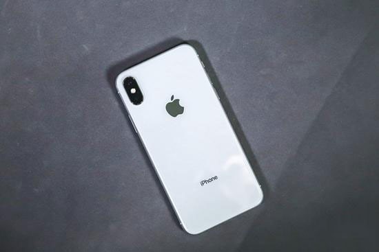 苹果iPhone X国行版评测：用真正黑科技革新未来