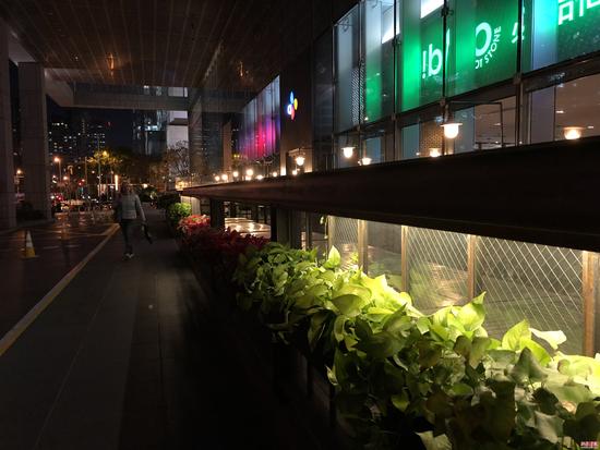 苹果iPhone X国行版评测：用真正黑科技革新未来