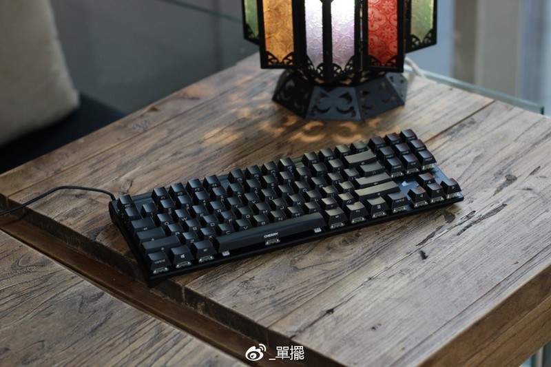 【單擺出品】新的一年，用CHERRY黑8开头