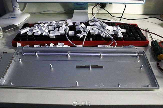 【單擺出品】新的一年，用CHERRY黑8开头