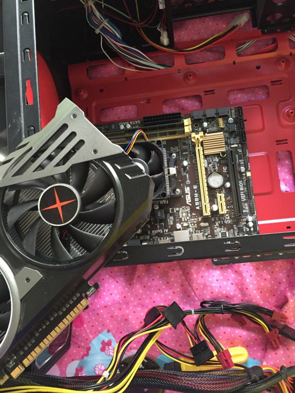 分享：换显卡！ 换电源！自己动手乐无穷！