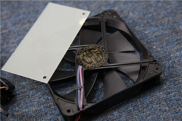 R9 280功耗怎样？搭航嘉MVP 600拆卸测评