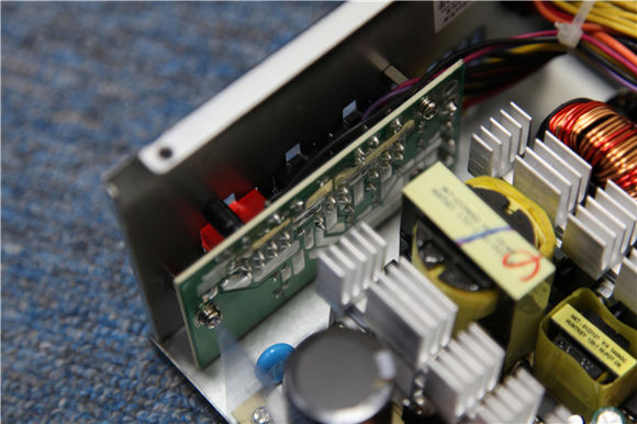 R9 280功耗怎样？搭航嘉MVP 600拆卸测评