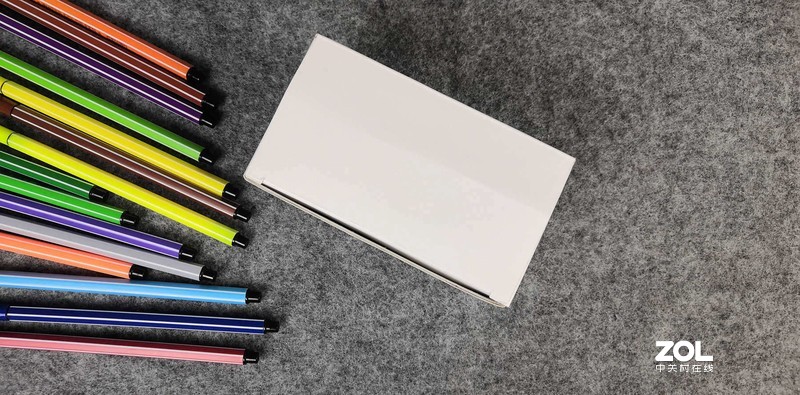 如果卖火柴的小女孩有一个暖手宝，故事结局会不会是另一个版本？