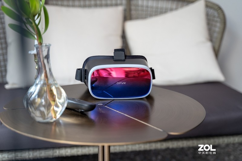 体验两周后发现1个缺点，但他依旧是最值得买的VR一体机