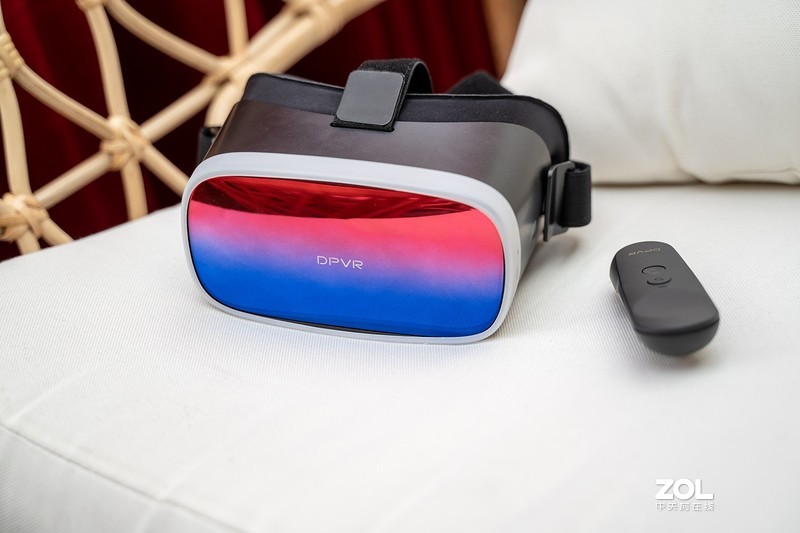 体验两周后发现1个缺点，但他依旧是最值得买的VR一体机