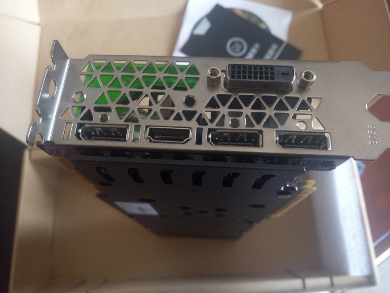 肥猫家 玩家定制版GTX1080开箱评测。