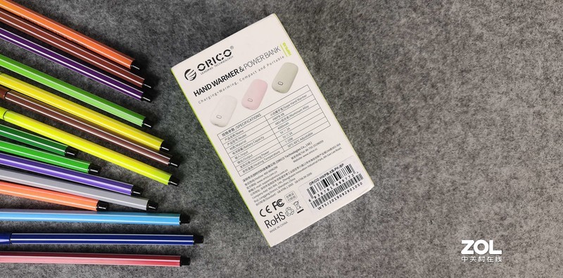 如果卖火柴的小女孩有一个暖手宝，故事结局会不会是另一个版本？