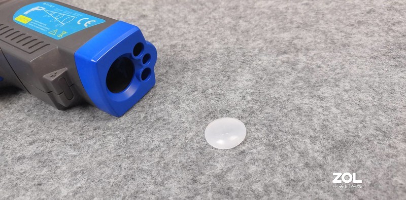 如果卖火柴的小女孩有一个暖手宝，故事结局会不会是另一个版本？