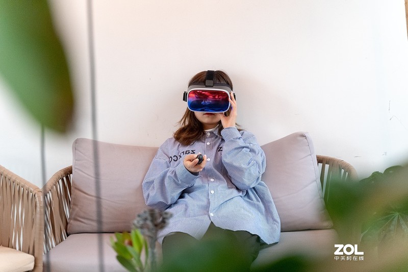 体验两周后发现1个缺点，但他依旧是最值得买的VR一体机