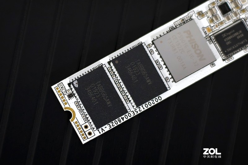突破5GB/s，PCIe 4.0就是如此给力！影驰HOF PRO M.2 1TB SSD评测