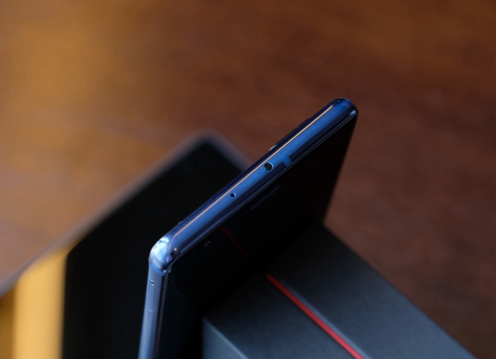 最强无边框搭配完美配置，努比亚Z17开箱图赏