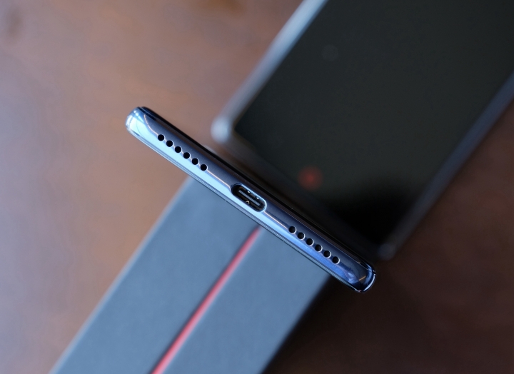 最强无边框搭配完美配置，努比亚Z17开箱图赏