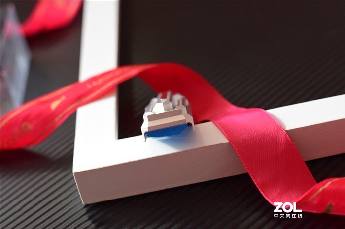 速度之巅，读5000MB/s写4400MB/s，影驰HOF PRO M.2固态怎么样？