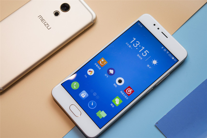 【抢饭碗第3季】震惊！“金玉其外，______！” 十天体验揭开魅蓝5s真相！