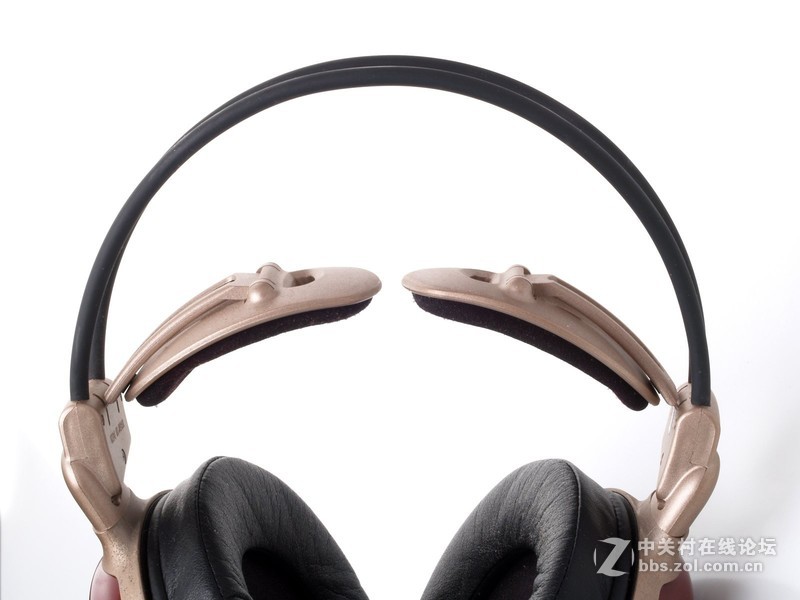 玩FPS不戴耳机的队友，你会选择原谅他吗？