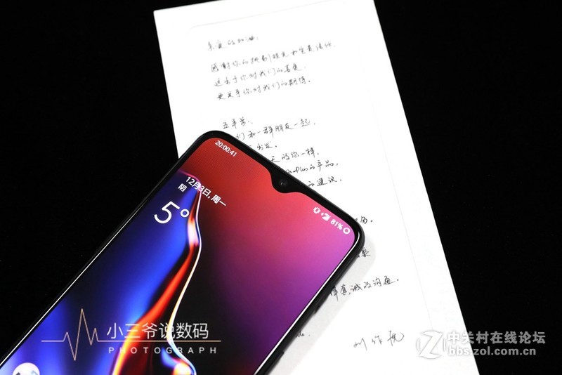 【小三爷出品】西装暴徒、性能怪兽-一加6T全面评测（含对比）