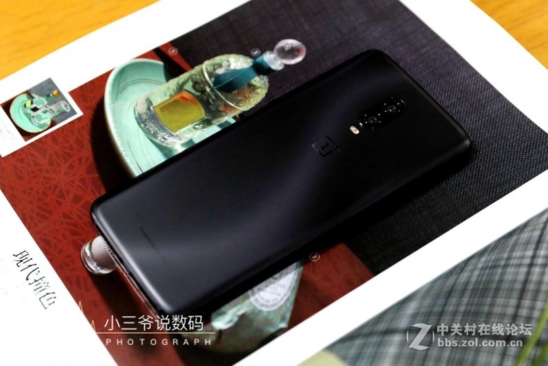 【小三爷出品】西装暴徒、性能怪兽-一加6T全面评测（含对比）