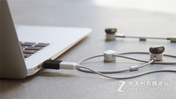 #今日话题#边听边用手机充电的无线蓝牙耳机