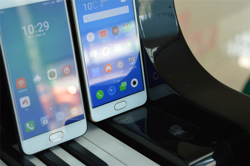 【抢饭碗第3季】震惊！“金玉其外，______！” 十天体验揭开魅蓝5s真相！