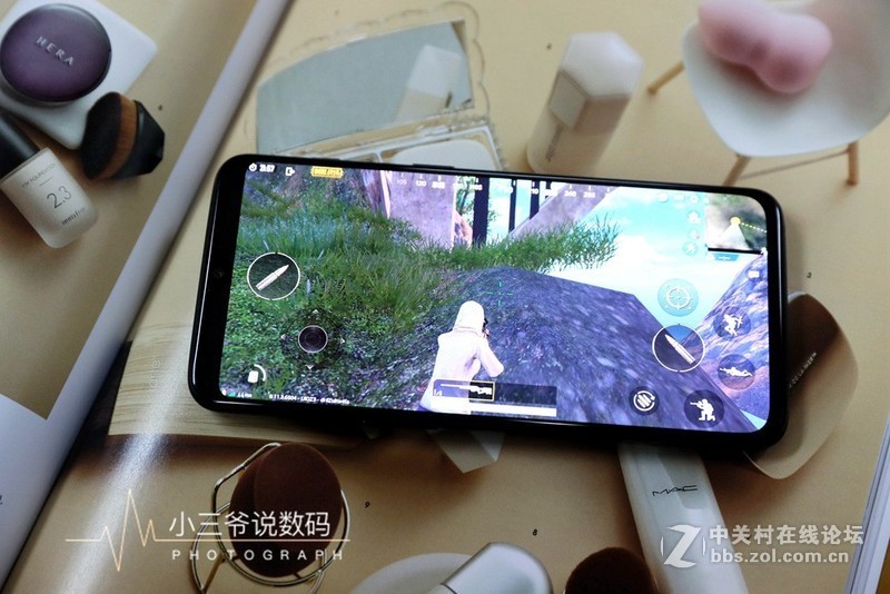 【小三爷出品】西装暴徒、性能怪兽-一加6T全面评测（含对比）