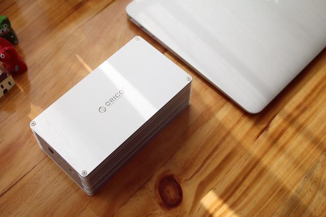 小身材大肚量，奥睿科四层2.5寸铝合金笔记本创意盒子体验