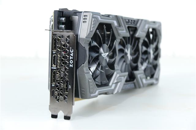 比光追还要黑科技，DLSS2.0让帧率暴增！索泰RTX2070s PGF体验