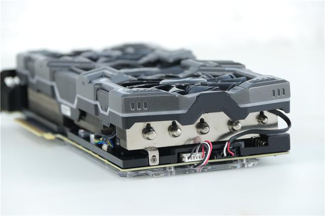 比光追还要黑科技，DLSS2.0让帧率暴增！索泰RTX2070s PGF体验