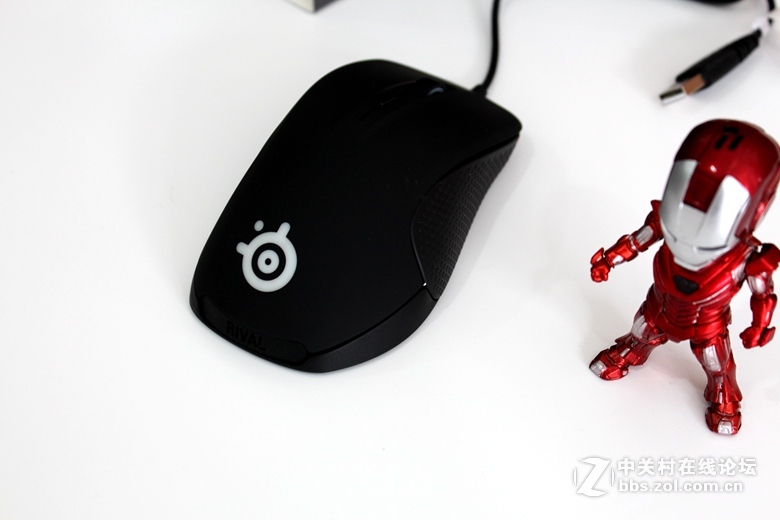 赛睿 Steelseries RIVAL 300
