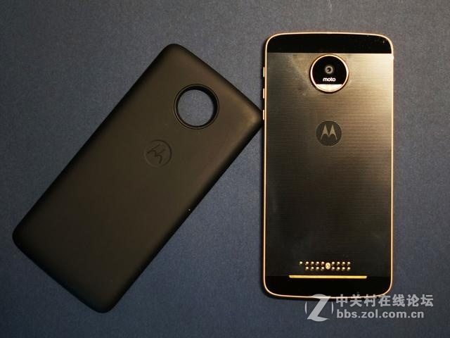 提升巨大，Moto Z两代电池模块对比体验