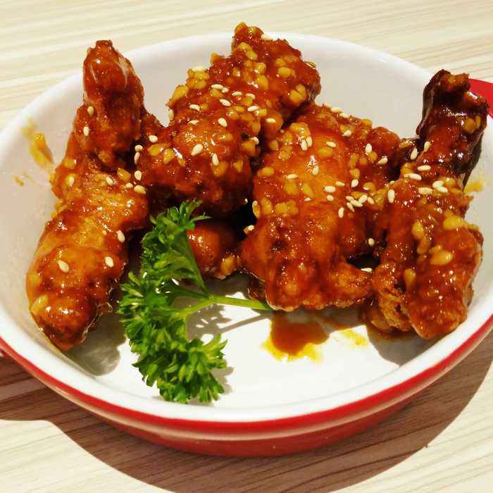 好吃的小龙虾披萨