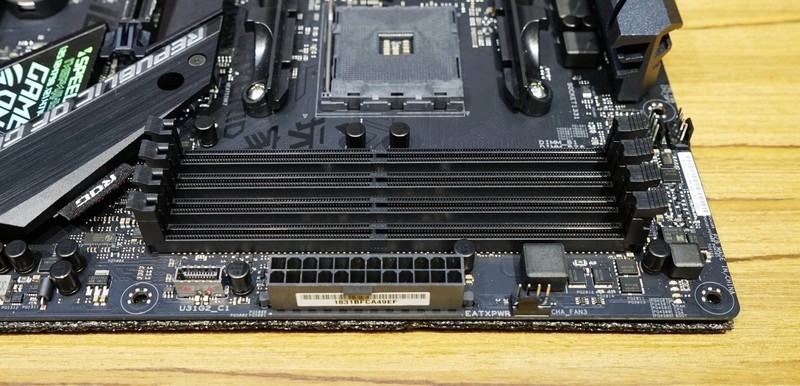 AMD Ryzen2来了——R7 2700X/R5 2600X全球首发详测及超频技巧分享