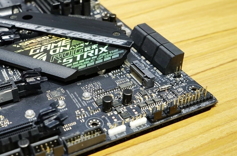 AMD Ryzen2来了——R7 2700X/R5 2600X全球首发详测及超频技巧分享