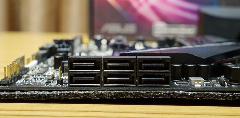 AMD Ryzen2来了——R7 2700X/R5 2600X全球首发详测及超频技巧分享