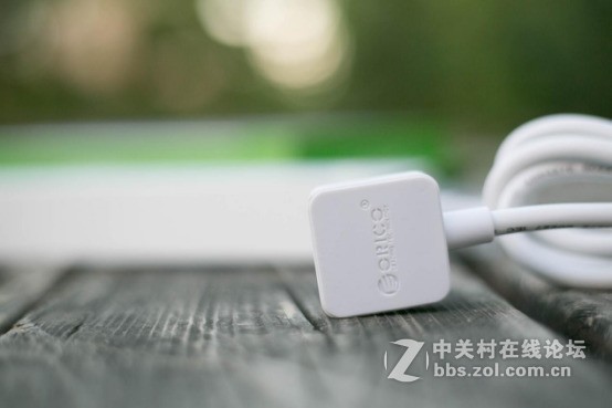 不想要第二个拖线板的看过来，8+5超多接口的拖线板开箱晒物