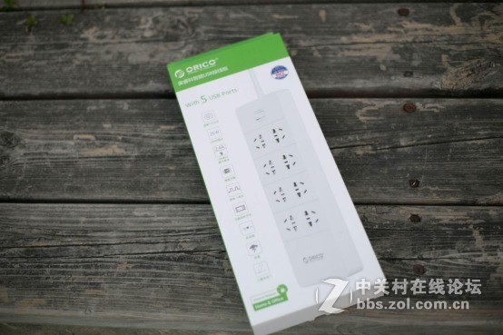 不想要第二个拖线板的看过来，8+5超多接口的拖线板开箱晒物