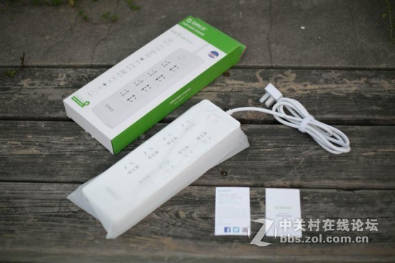 不想要第二个拖线板的看过来，8+5超多接口的拖线板开箱晒物