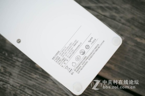 不想要第二个拖线板的看过来，8+5超多接口的拖线板开箱晒物