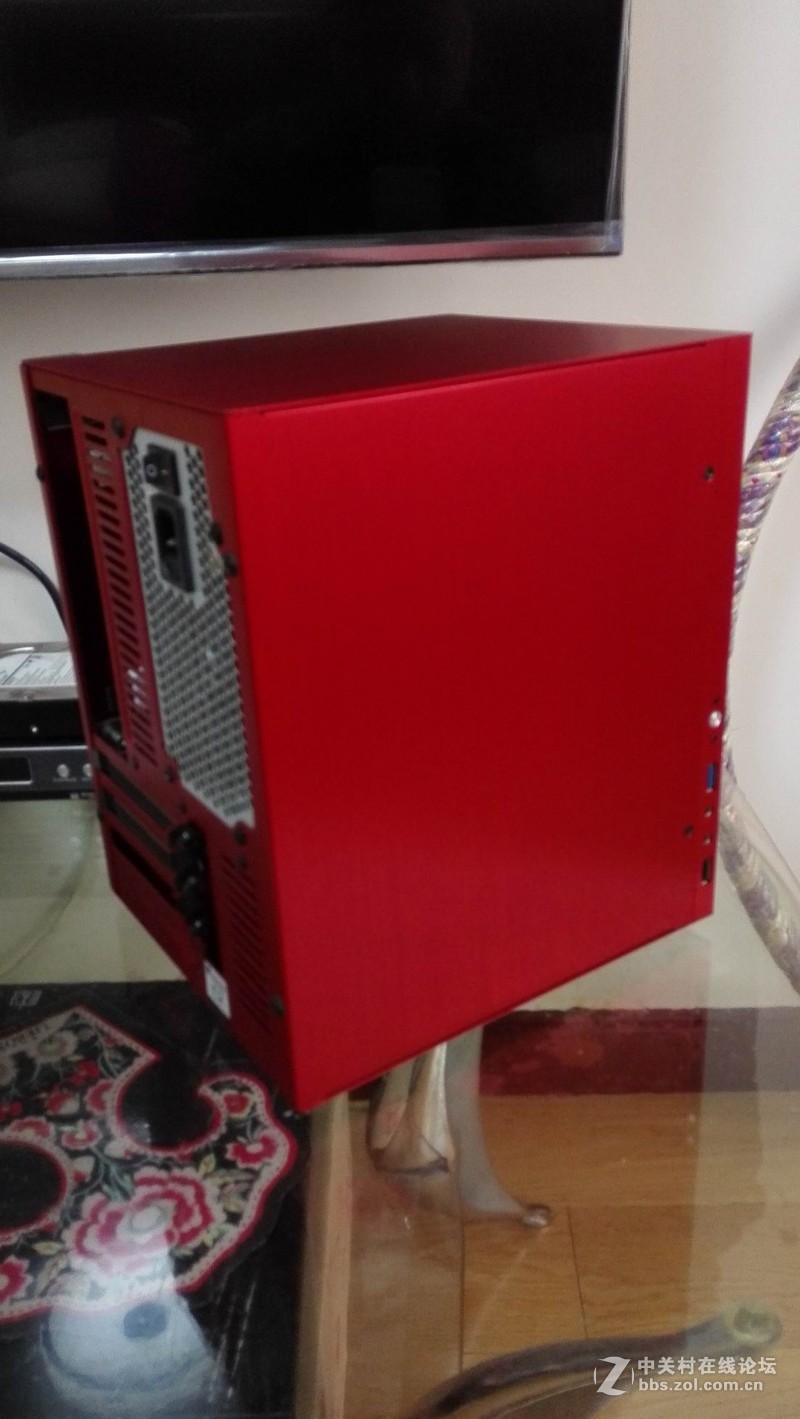出乔思伯（JONSBO） C2 全铝机箱 红色mini机箱。100元自取。