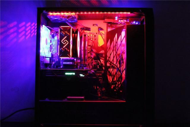 一见钟情、爱不释手——九州风神玄冰GT RGB散热器体验！