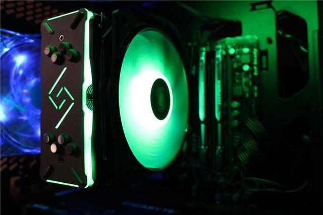 一见钟情、爱不释手——九州风神玄冰GT RGB散热器体验！
